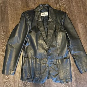 *****FINAL DROP****Vintage Chia leather jacket